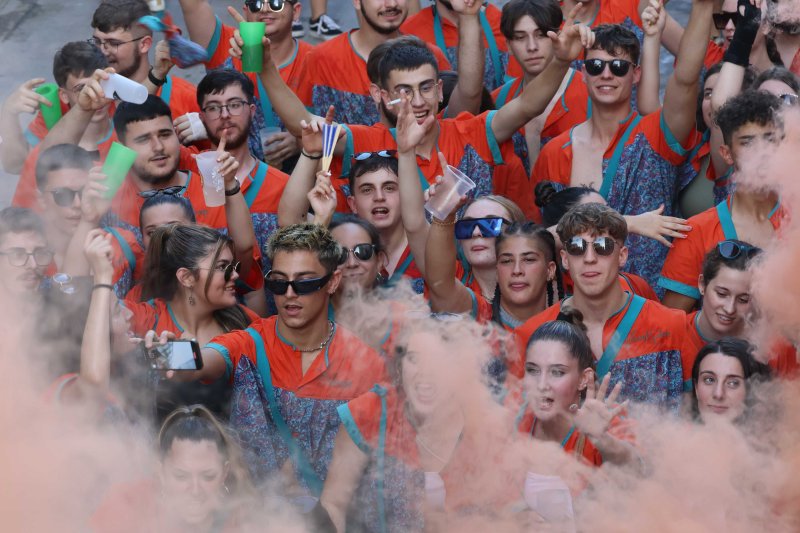 Galeria de fotos (no oficials) del Dia de les Quintades a Pedreguer Galeria de fotos (no oficials) del Dia de les Quintades a Pedreguer